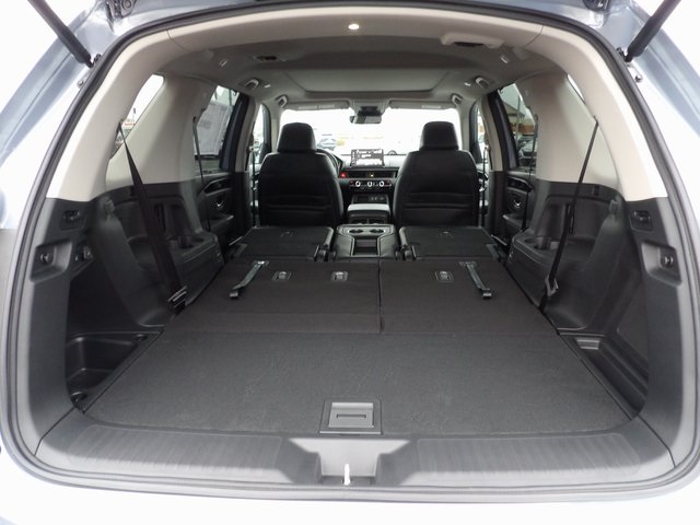 2025 Honda Pilot Touring photo 13