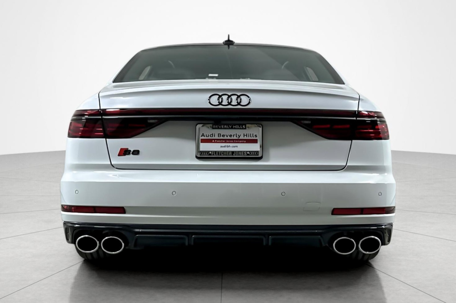 2025 Audi S8 Quattro photo 4