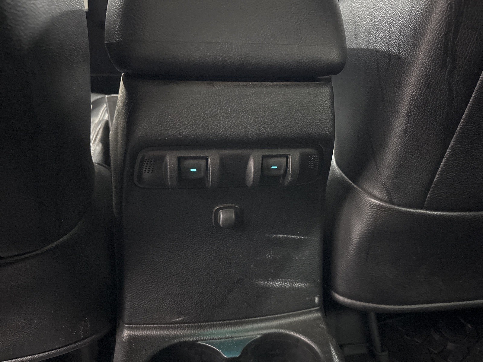 2016 Jeep Wrangler Unlimited Rubicon photo 20