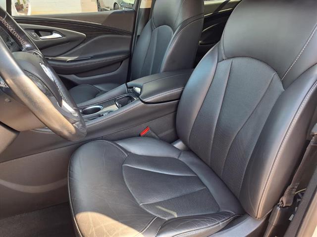 2018 Buick Envision Essence photo 3