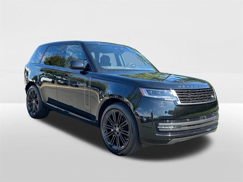 2025 Land Rover Range Rover SE photo 3
