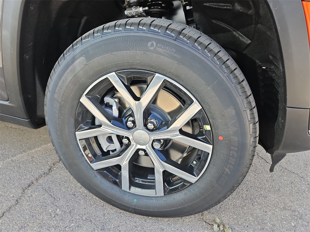 2025 Jeep Grand Cherokee Limited photo 5