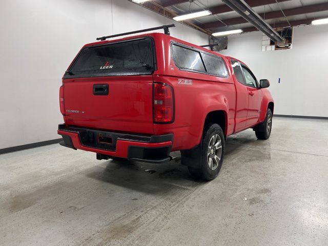2017 Chevrolet Colorado Z71 photo 3