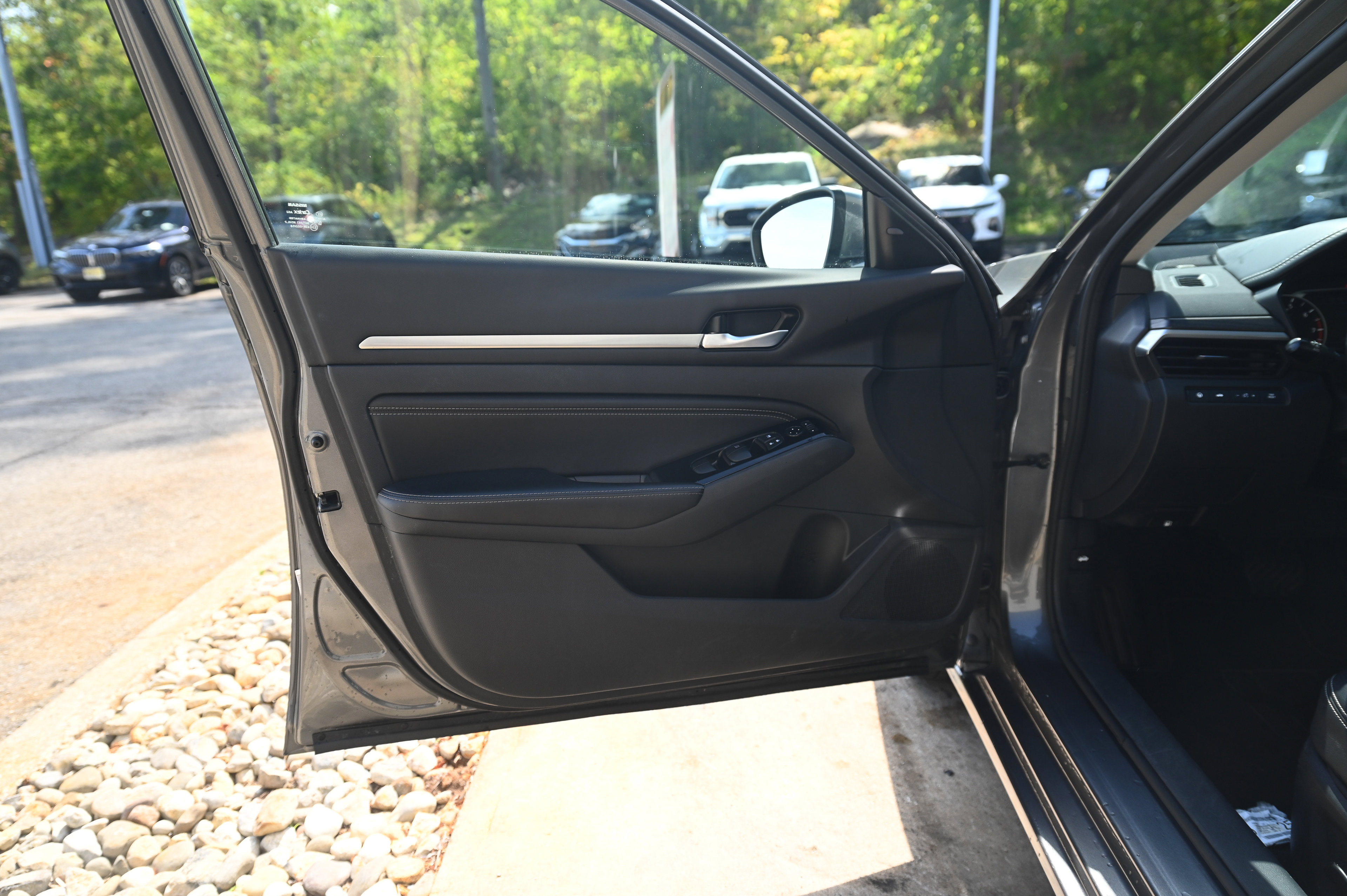 2023 Nissan Altima 2.5 SL photo 10