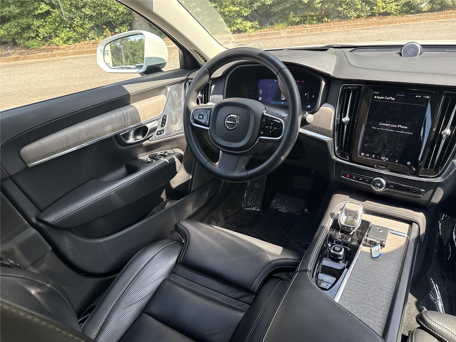 2023 Volvo S90 Ultimate photo 15