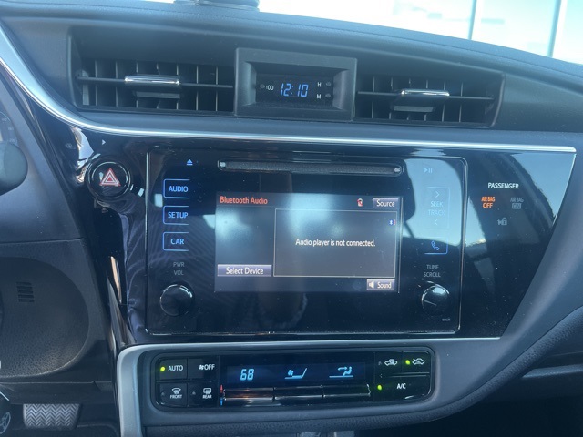 2017 Toyota Corolla LE photo 8