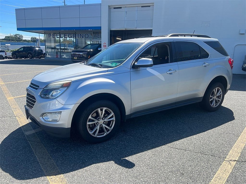 2017 Chevrolet Equinox LT photo 5