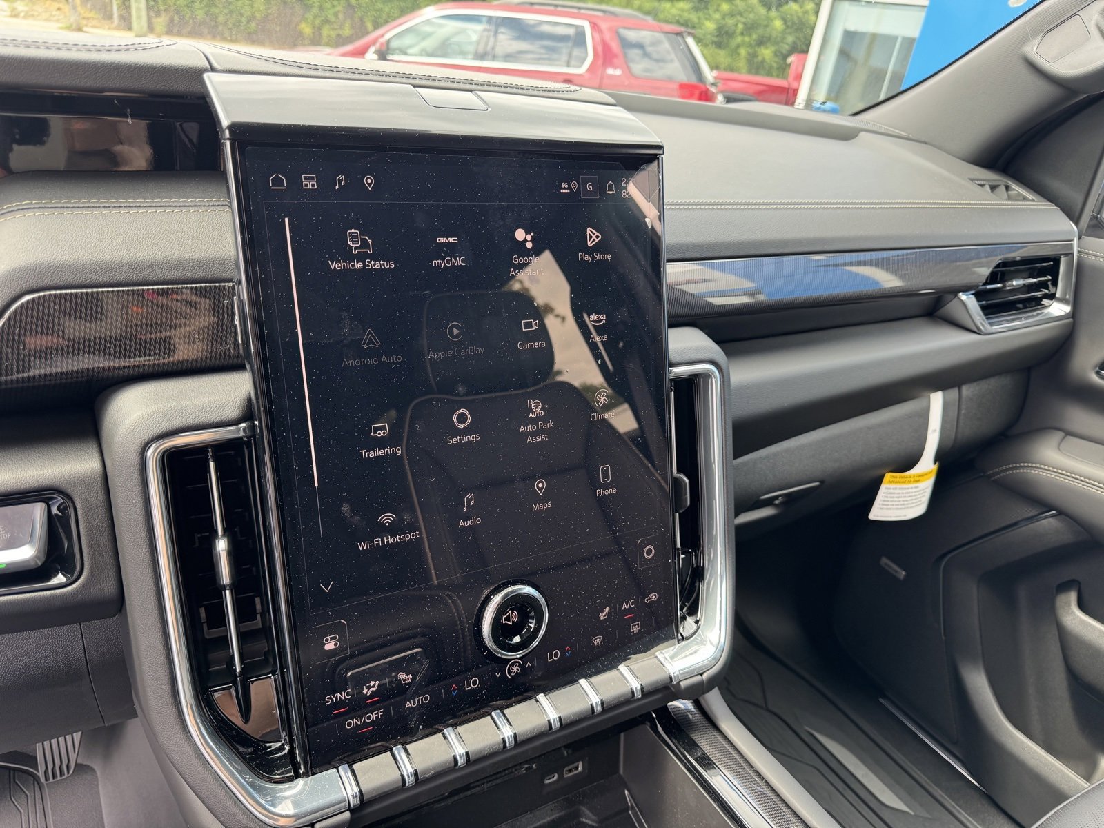 2025 Gmc Yukon XL photo 13