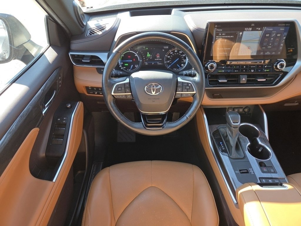 2021 Toyota Highlander Hybrid Platinum photo 3