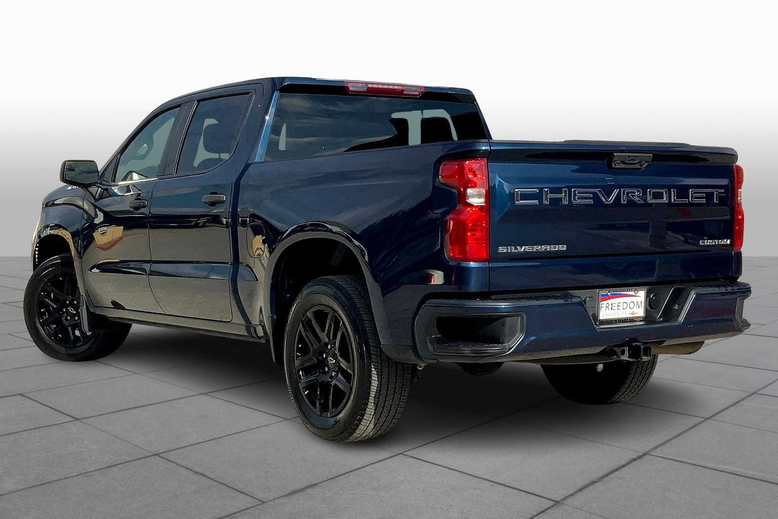 2023 Chevrolet Silverado 1500 Custom photo 11