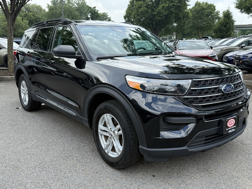 2022 Ford Explorer XLT photo 3