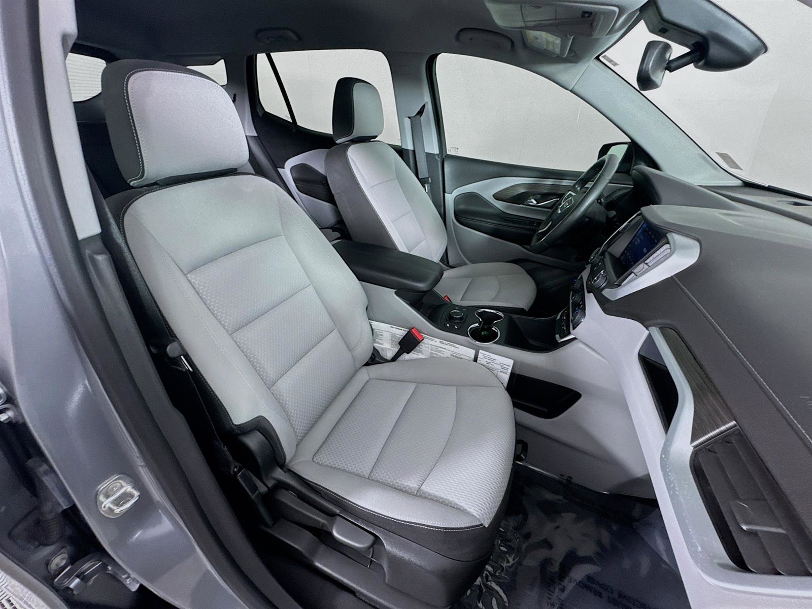 2023 Gmc Terrain SLE photo 26