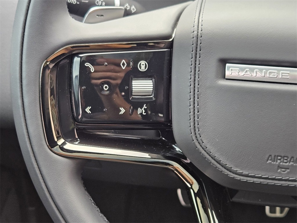 2025 Land Rover Range Rover Velar SE photo 22