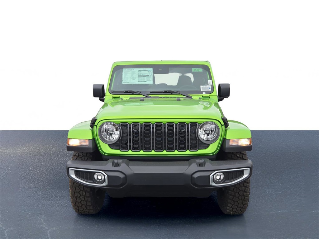 2025 Jeep Gladiator Sport photo 2