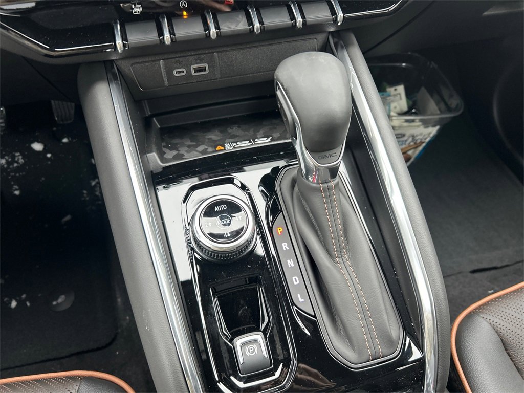 2026 GMC CANYON - Image 25