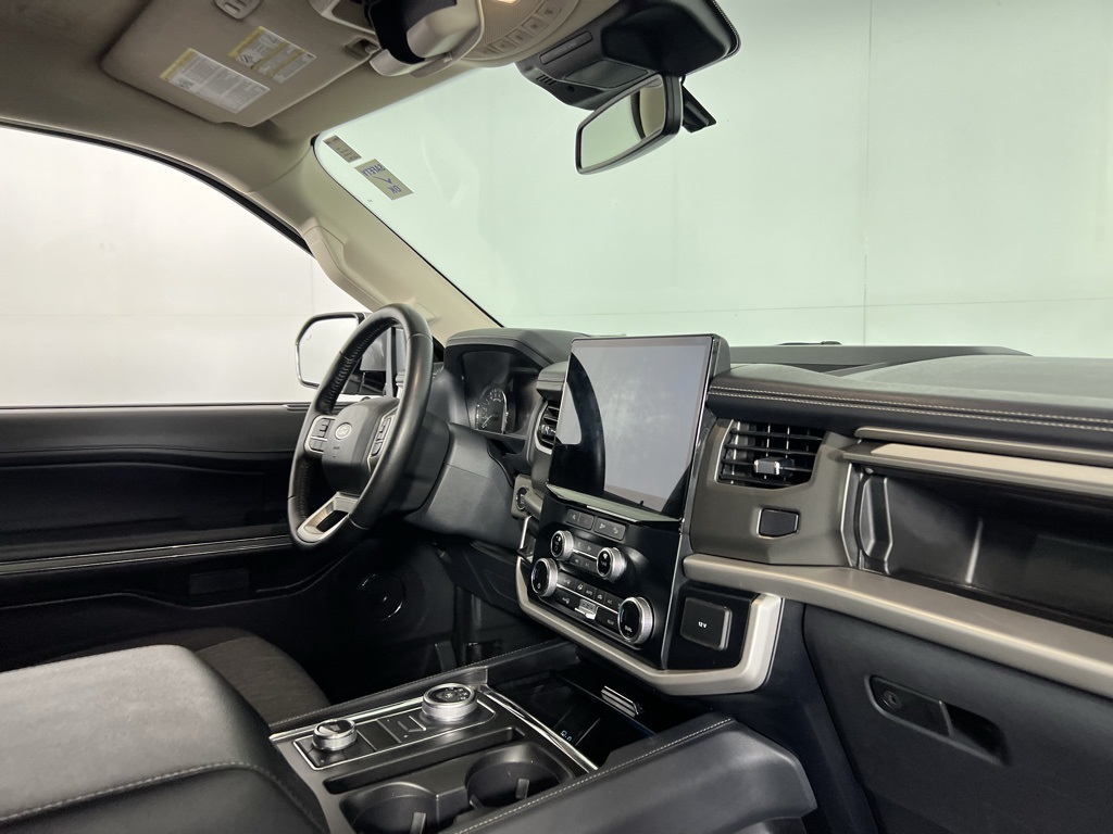 2024 Ford Expedition XLT photo 31