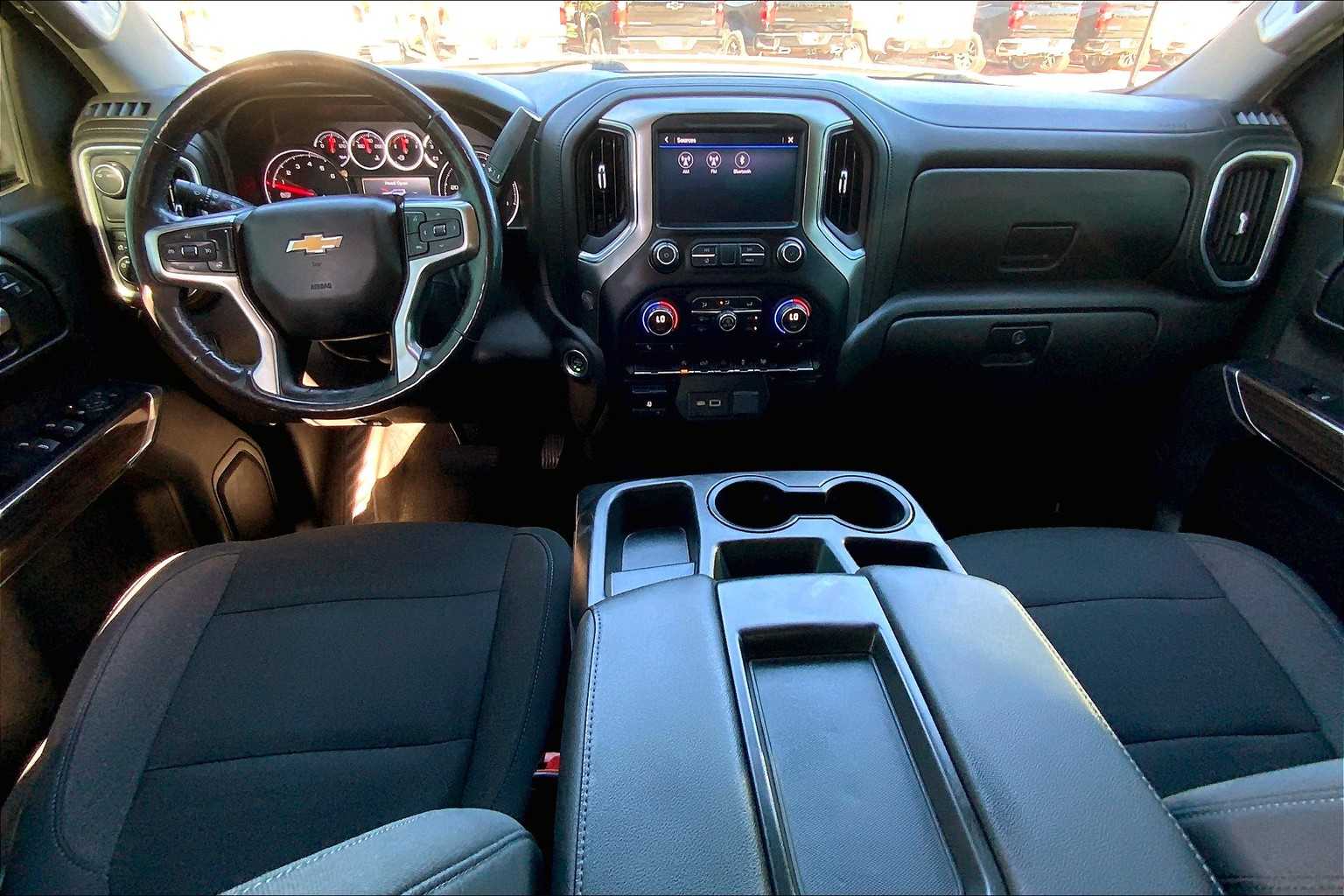 2020 Chevrolet Silverado 1500 LT photo 14