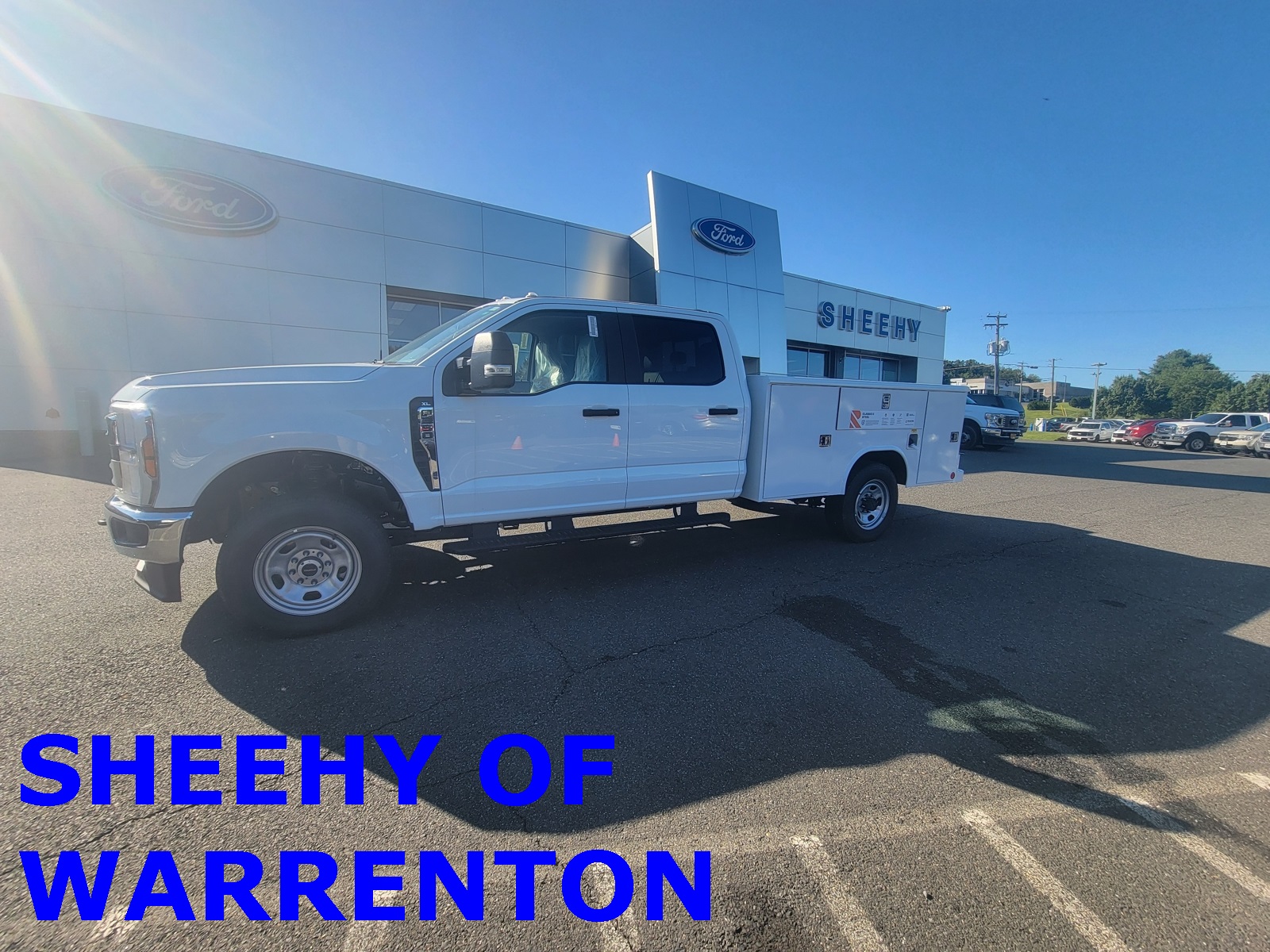 2025 Ford F-350 Super Duty Chassis Cab XL's photo