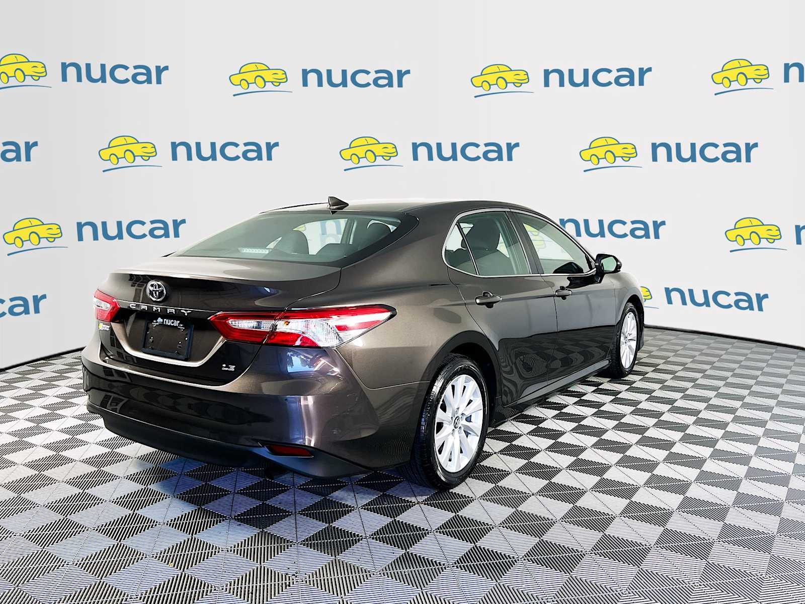 2019 Toyota Camry LE photo 7