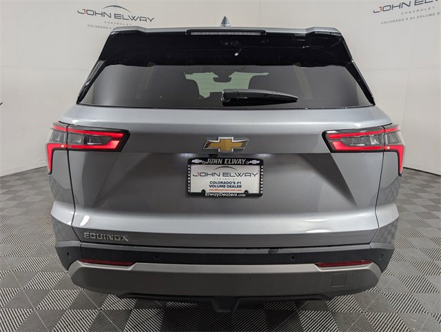 2025 Chevrolet Equinox LT photo 4