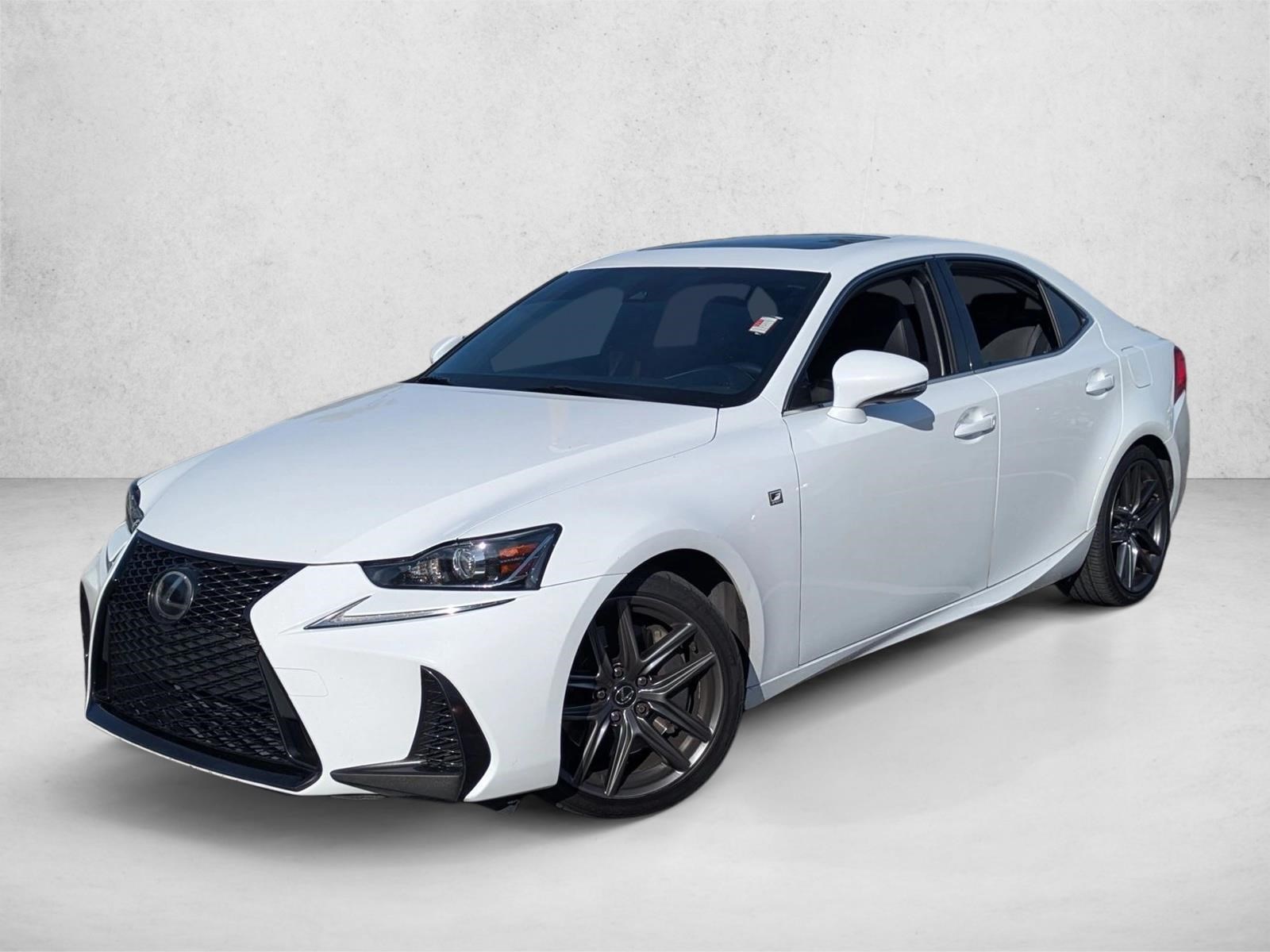 2017 Lexus IS Base's photo