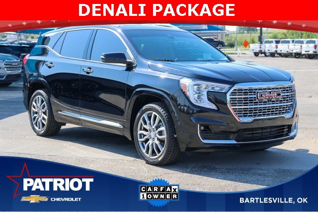 2023 GMC Terrain Denali's photo