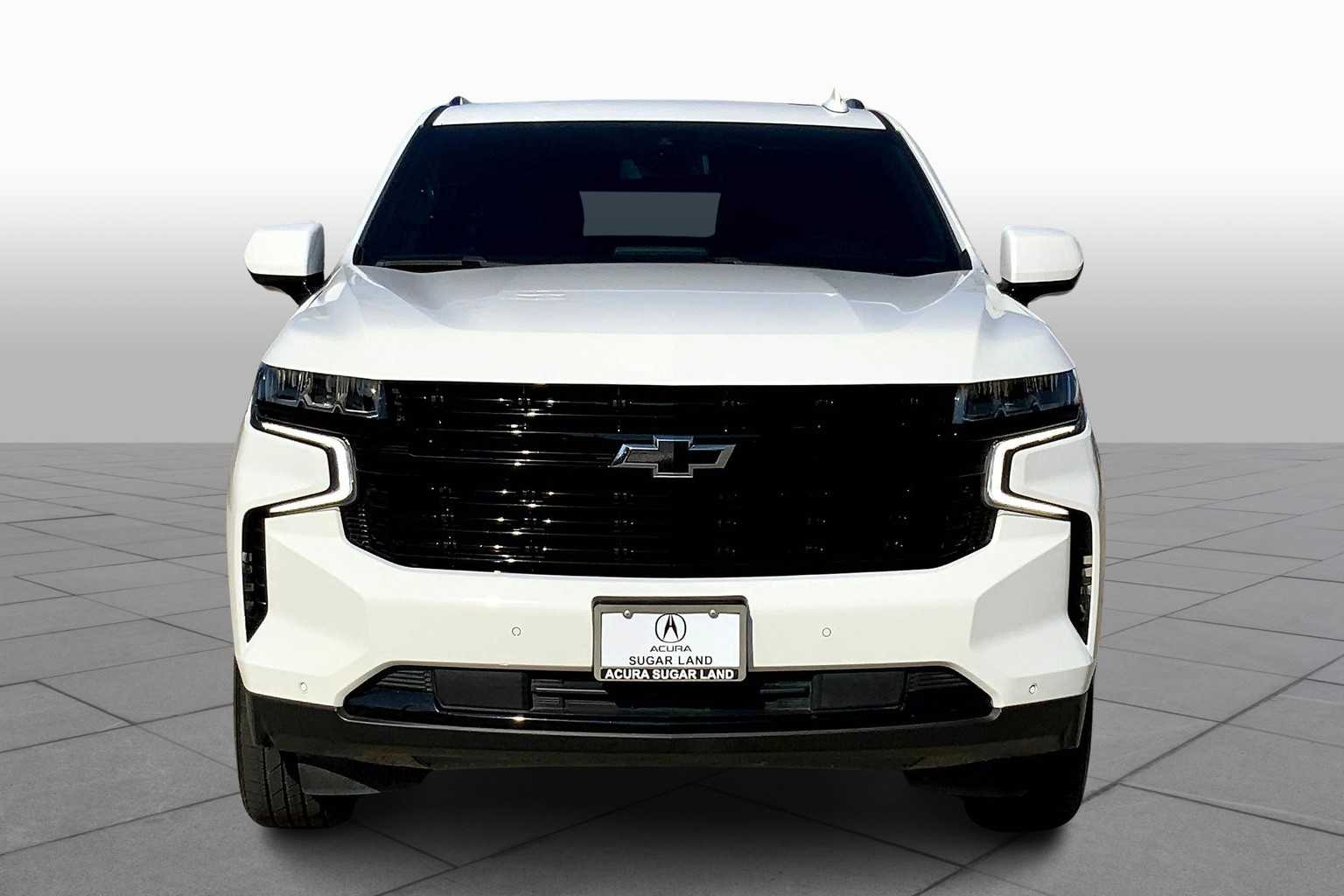 2023 Chevrolet Suburban RST photo 3