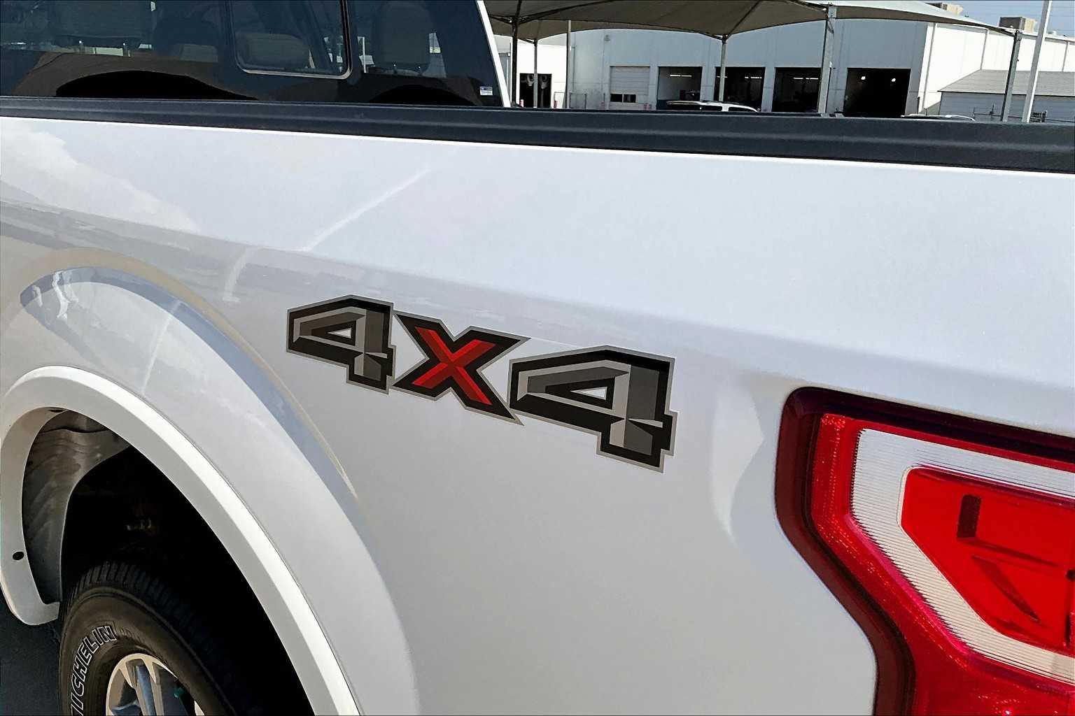 2012 Toyota Tundra CrewMax photo 27