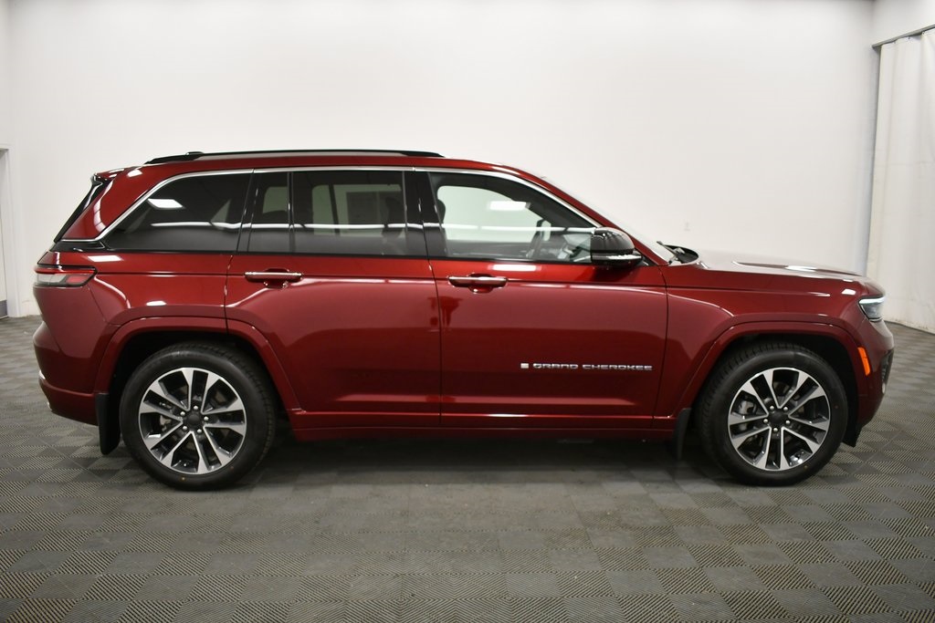 2023 Jeep Grand Cherokee Overland 4xe photo 8