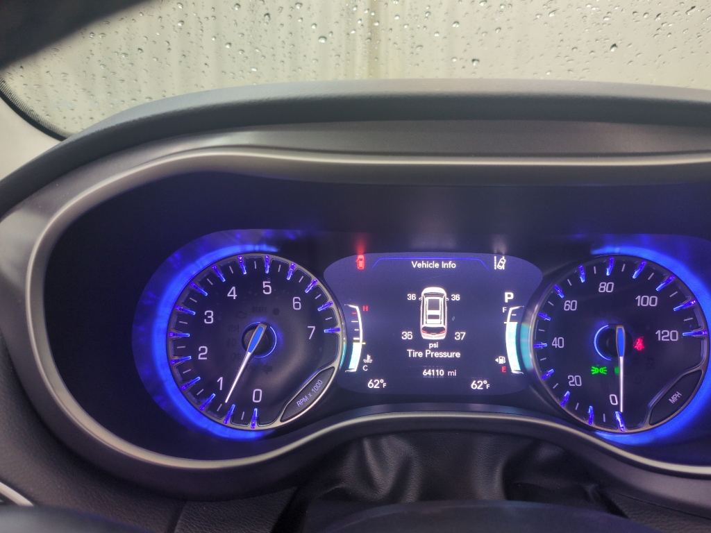 2022 Chrysler Pacifica Touring L photo 14