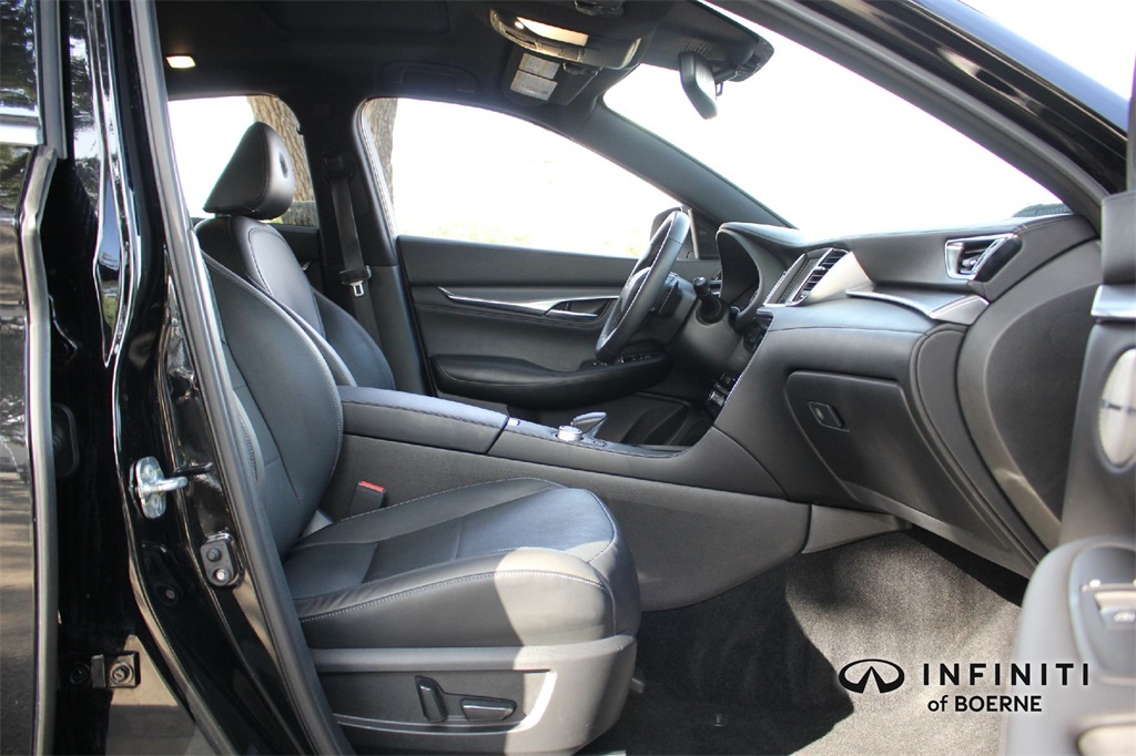 2023 Infiniti QX55 Essential photo 19
