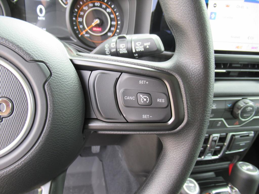 2025 Jeep Wrangler Sport photo 18