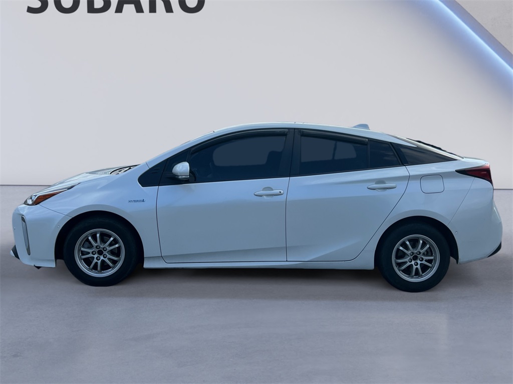 2021 Toyota Prius XLE AWD-e photo 2