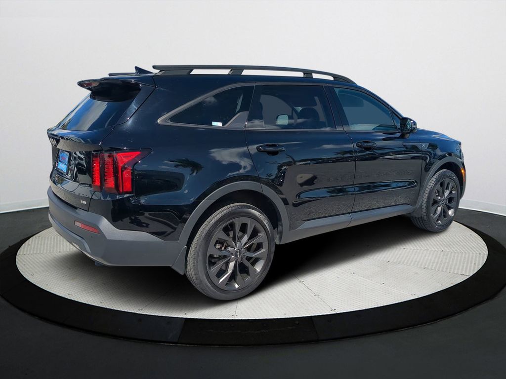 2023 Kia Sorento X-Line EX photo 2