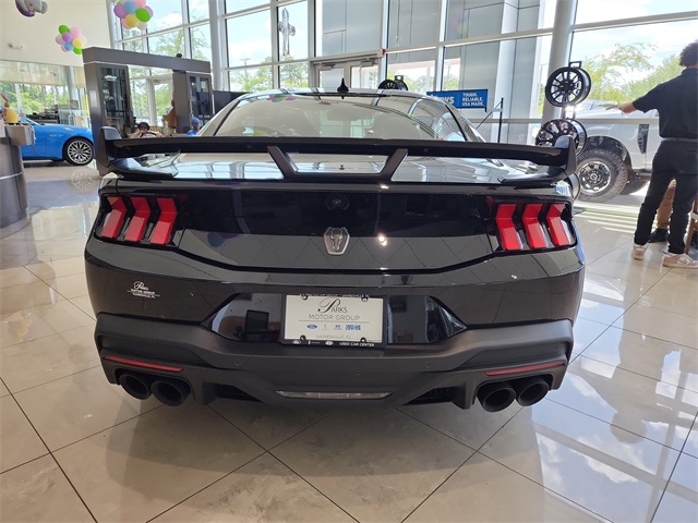 2024 Ford Mustang Dark Horse Premium photo 4