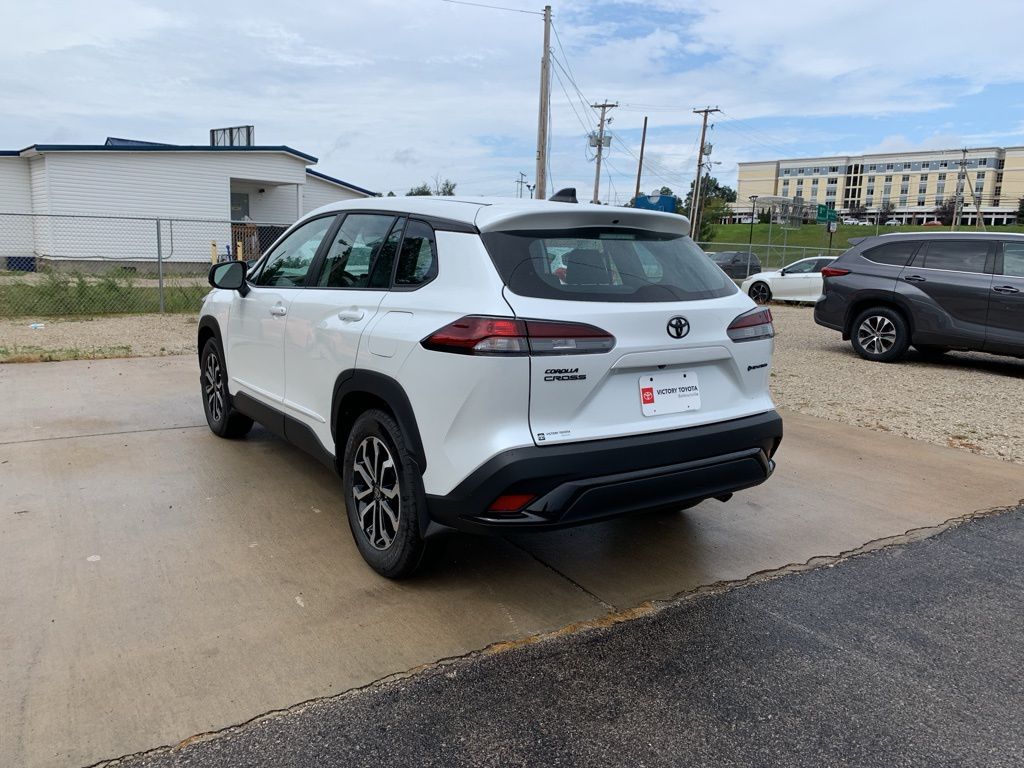 2026 Toyota Corolla Hybrid S photo 3
