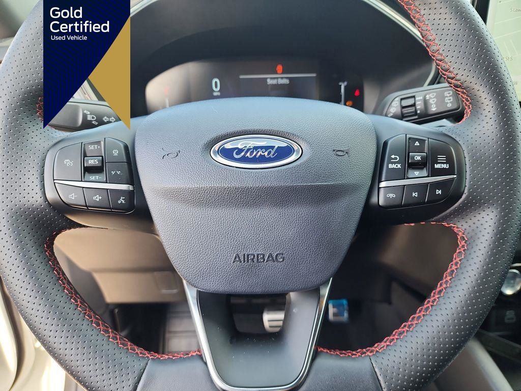 2024 Ford Escape ST-Line photo 16