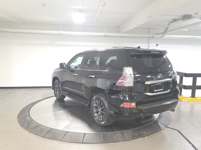 2023 Lexus GX 460 photo 3