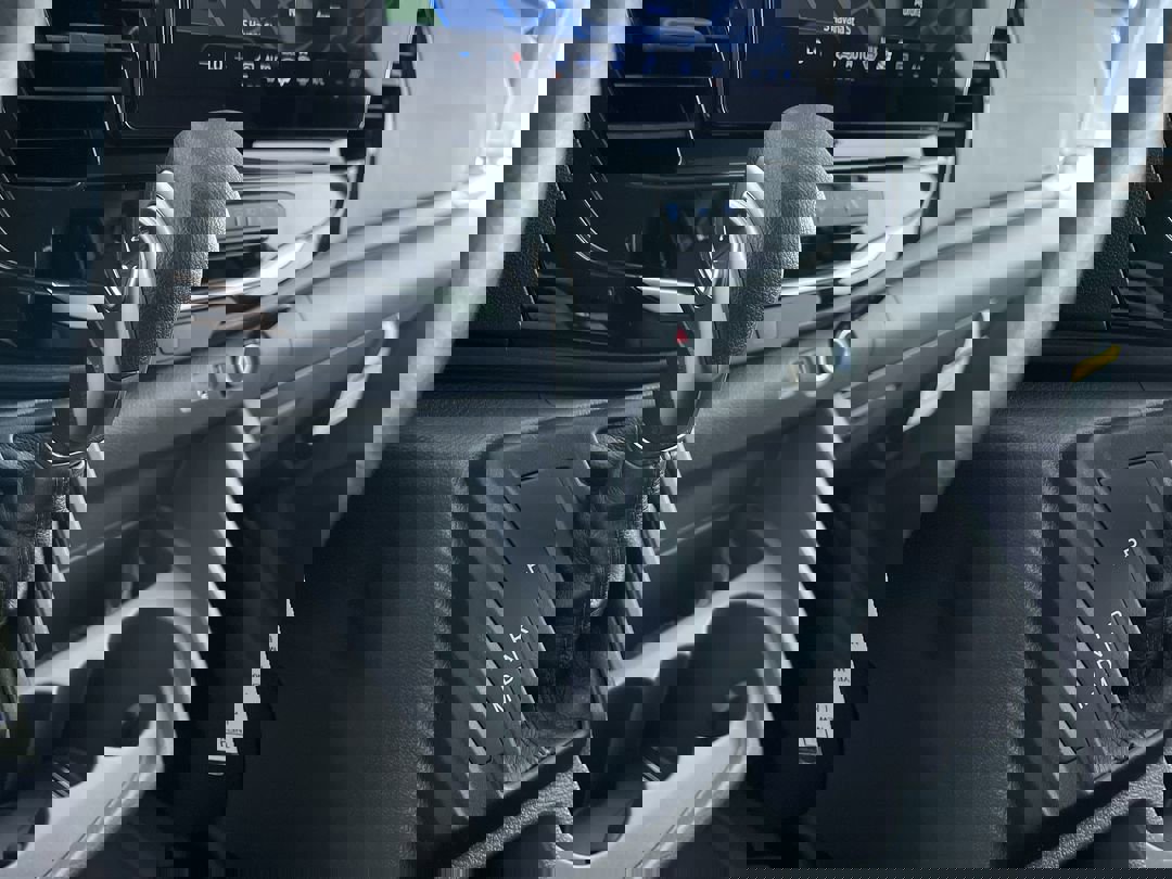 2025 Ford Transit Passenger XLT photo 19