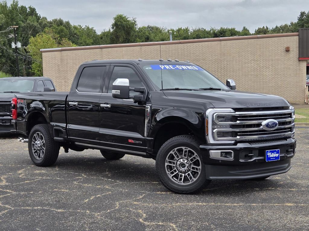 2025 Ford F-250 Platinum photo 2