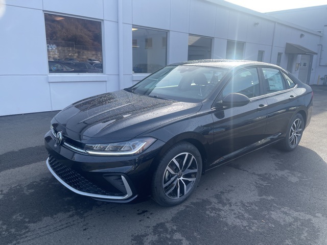 2026 Volkswagen Jetta SE photo 2