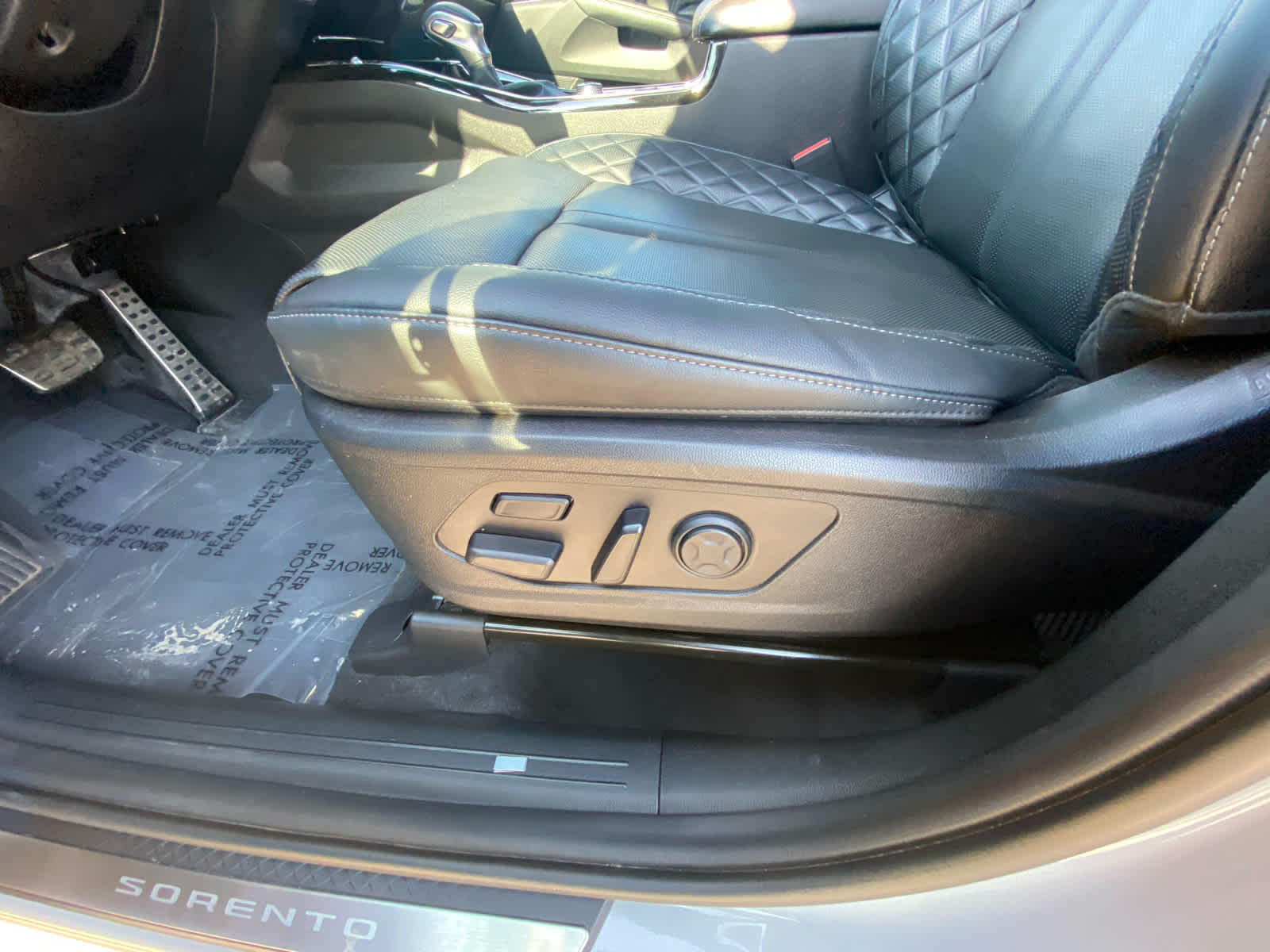 2022 Kia Sorento X-Line SX Prestige photo 13
