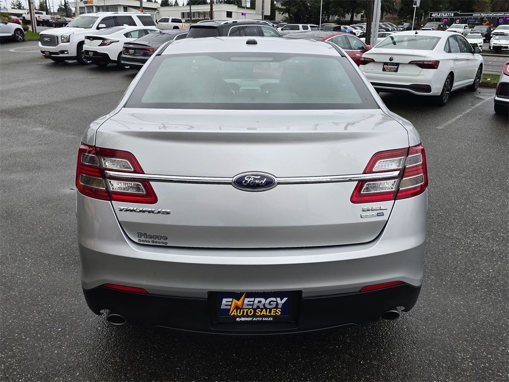 2013 Ford Taurus SEL photo 4