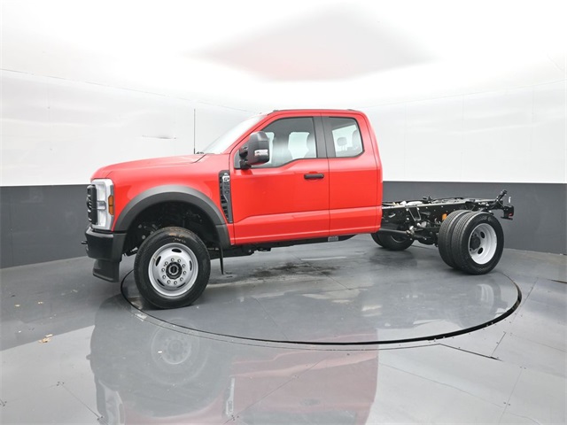 2025 Ford F-550 XL photo 4