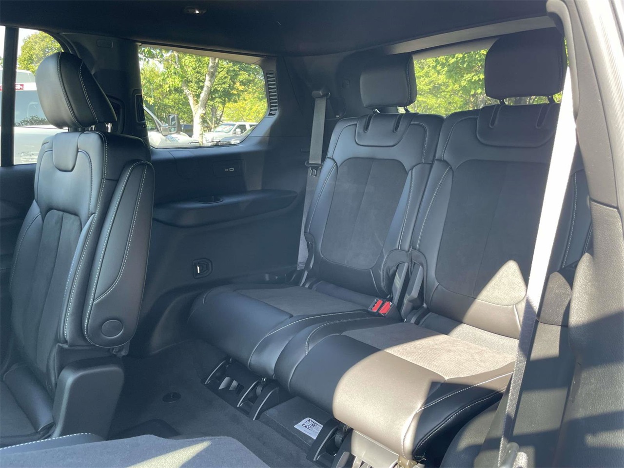 2025 Jeep Grand Cherokee Altitude X photo 12