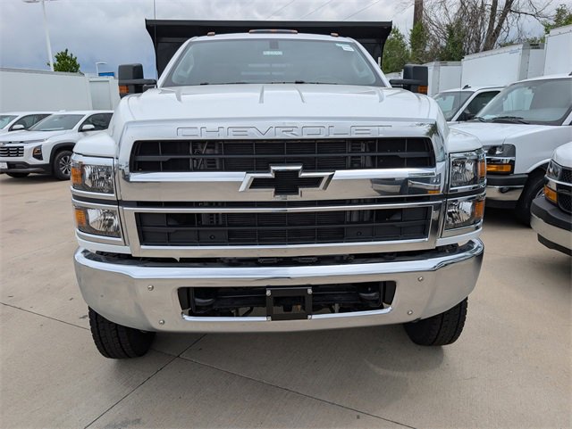 2024 Chevrolet Silverado 4500HD Work Truck photo 2