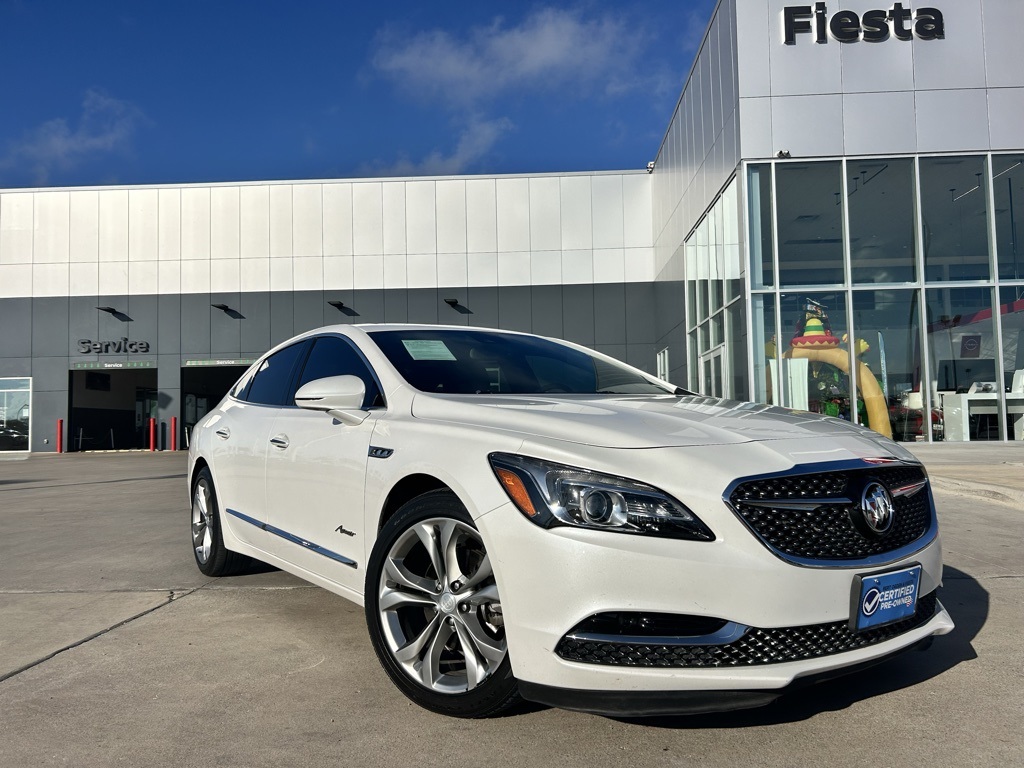 2019 Buick LaCrosse Avenir's photo