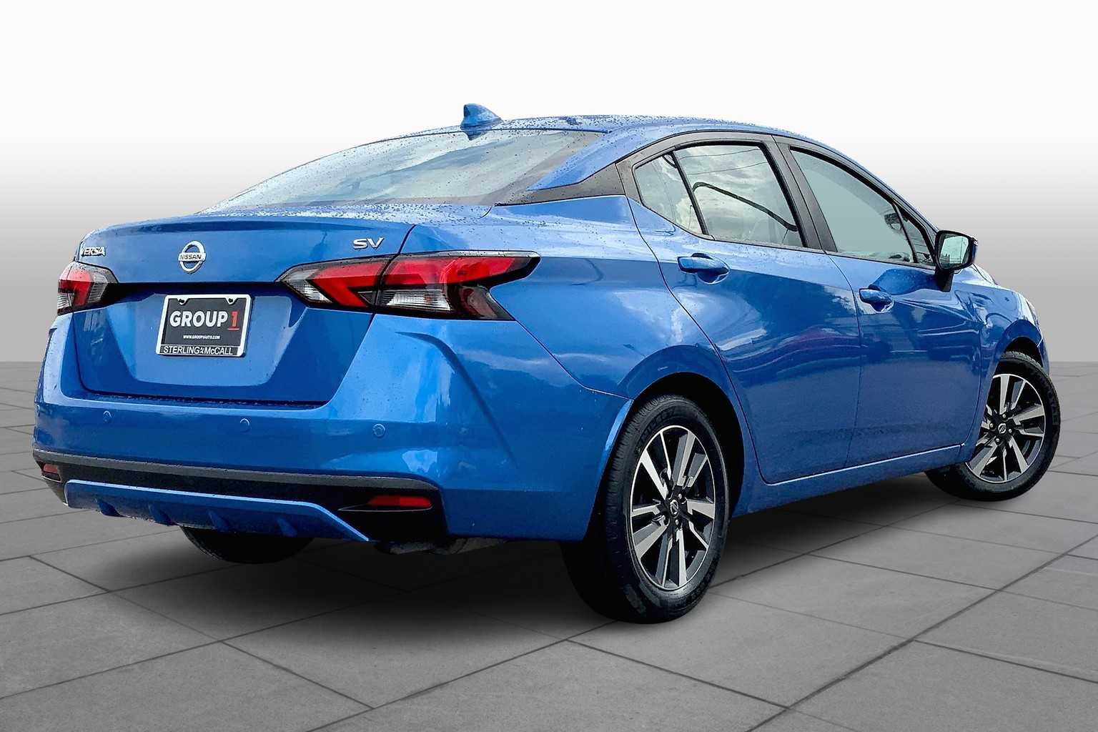2021 Nissan Versa SV photo 10