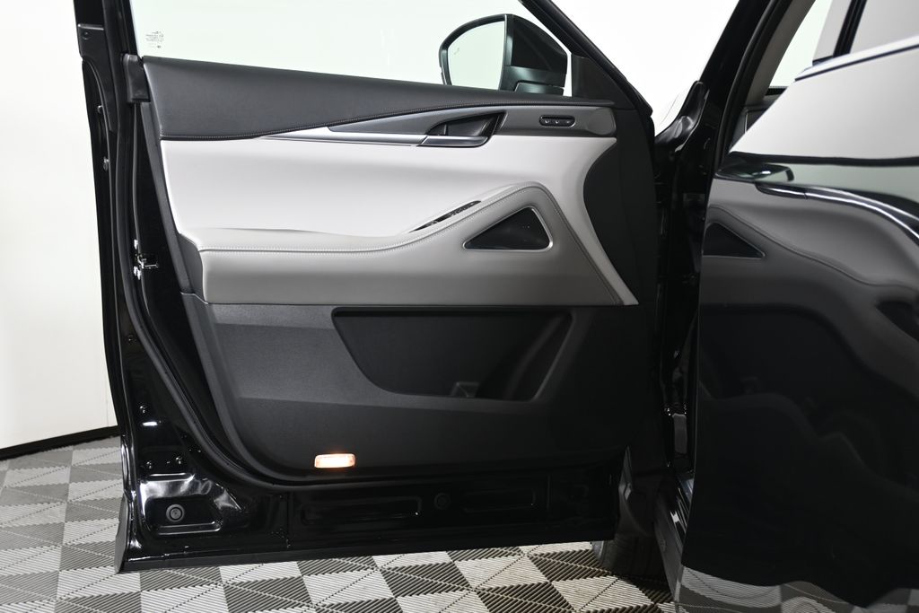 2026 Infiniti QX60 Luxe AWD photo 22