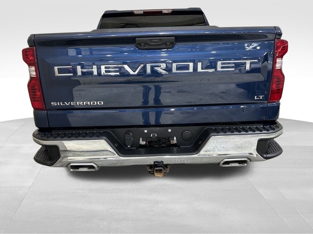 2023 Chevrolet Silverado 1500 LT photo 9